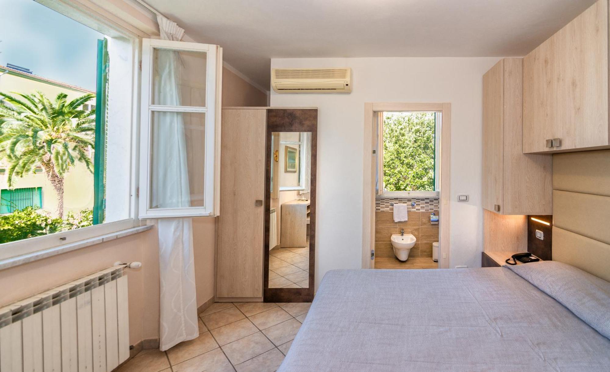 Hotel Eura Marina di Massa Dış mekan fotoğraf