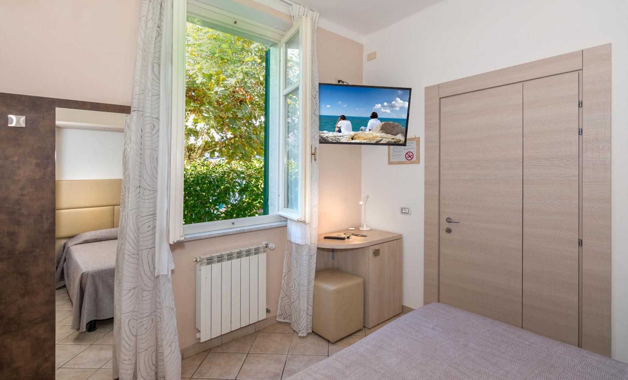 Hotel Eura Marina di Massa Dış mekan fotoğraf